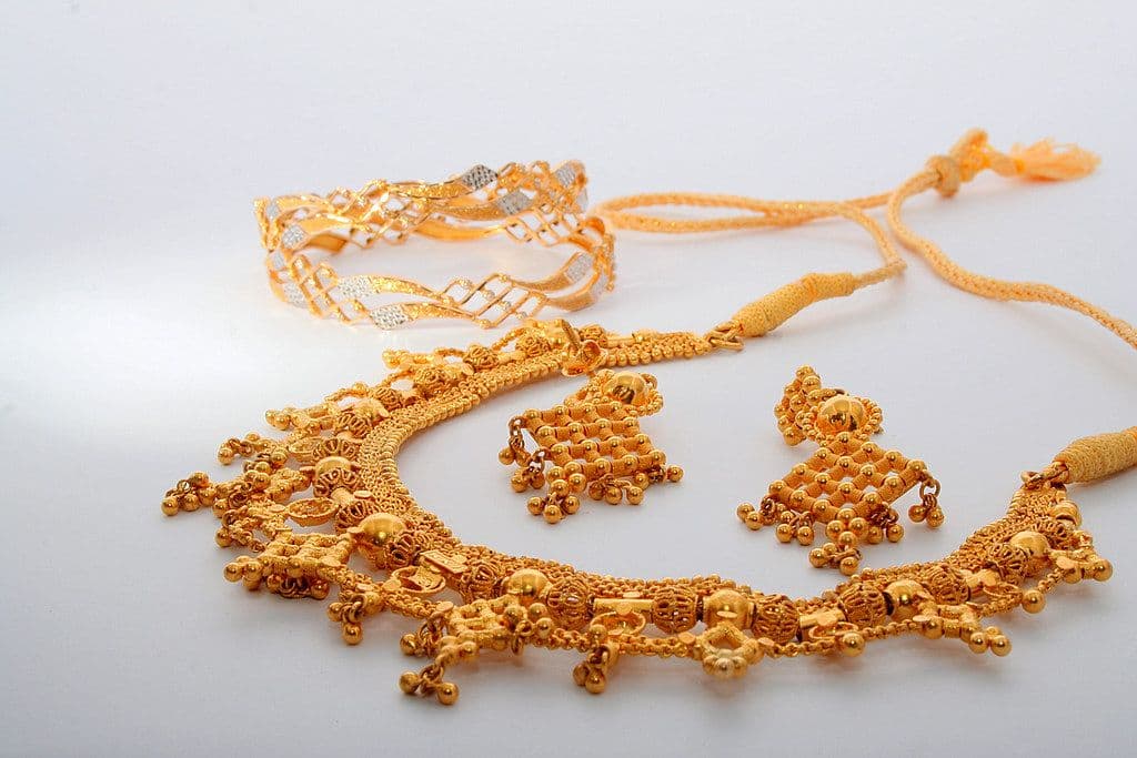 Kundan jewelry set for wedding/function