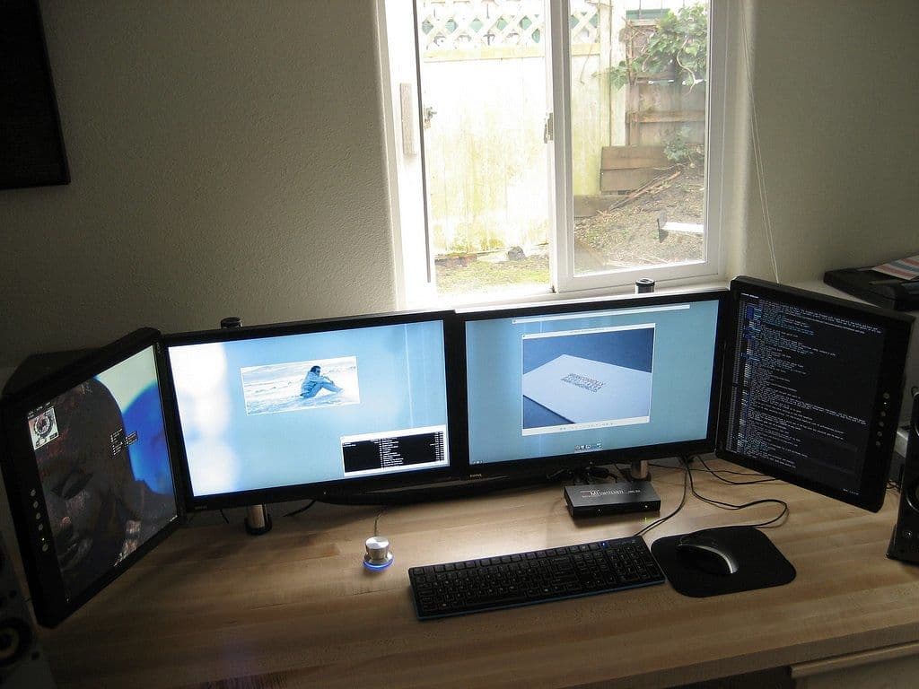 Dell 27" monitor, 1440p