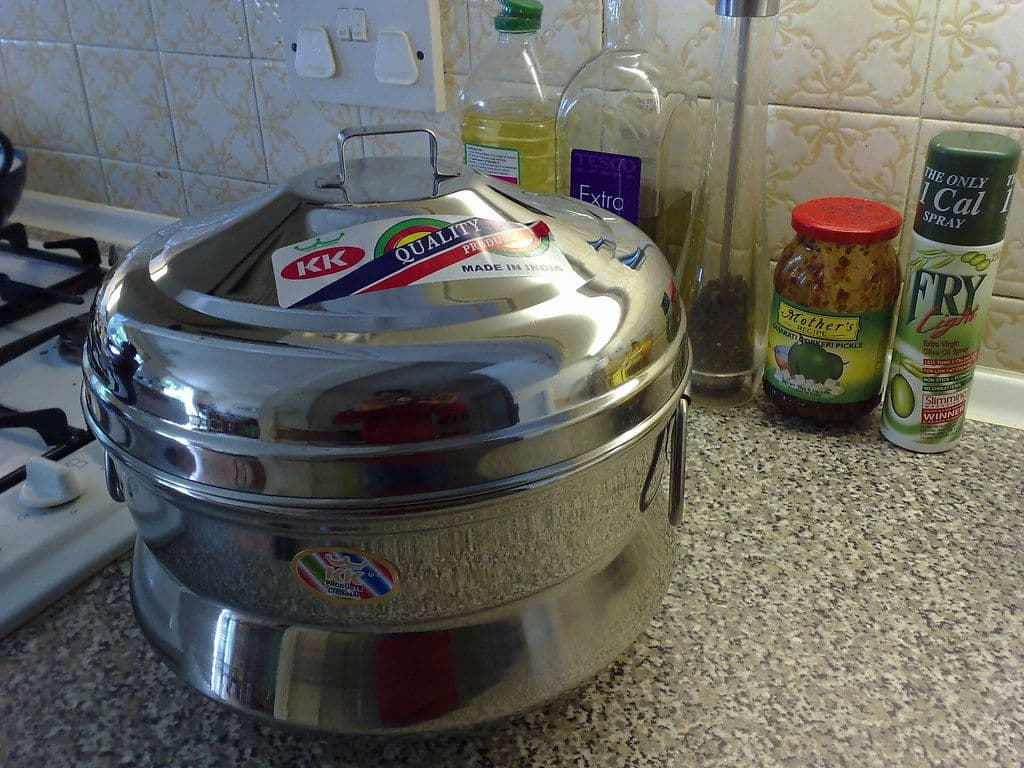Milton thermal cooker + idli stand